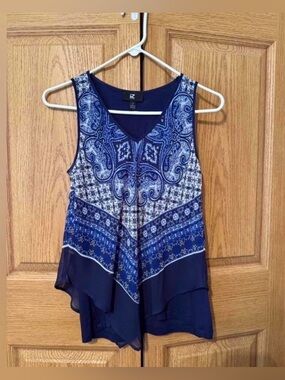 Iz Byer Navy Blue Paisley Print Layered V-Neck Tank